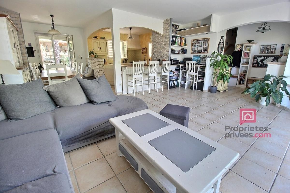 Vente Maison à Roquebrune-sur-Argens 6 pièces