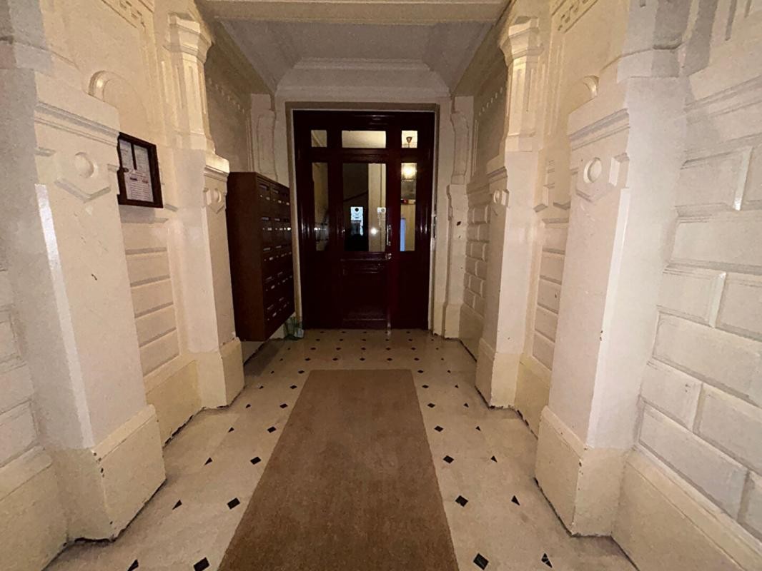 Vente Appartement à Paris Vaugirard 15e arrondissement 3 pièces