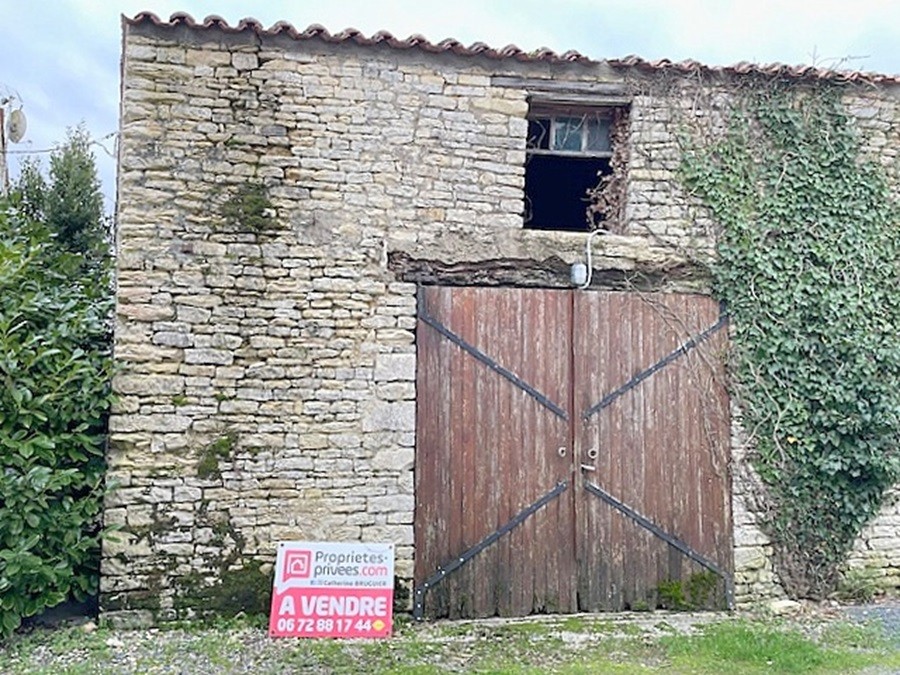 Vente Garage / Parking à Saint-Sauveur-d'Aunis 4 pièces