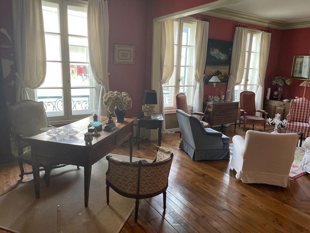 Vente Maison à Nogent-le-Roi 9 pièces