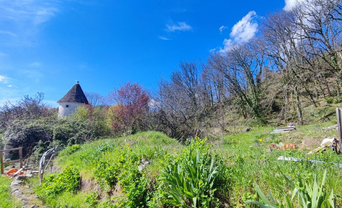 Vente Garage / Parking à Montaigu-de-Quercy 1 pièce