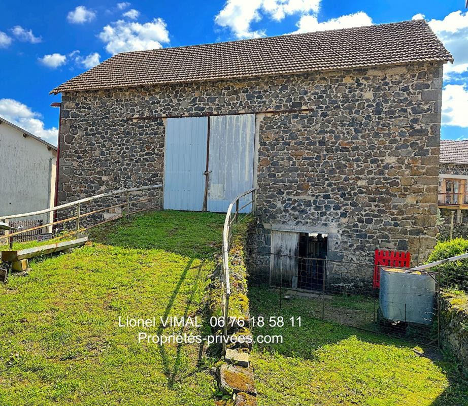 Vente Garage / Parking à Saint-Ours 2 pièces