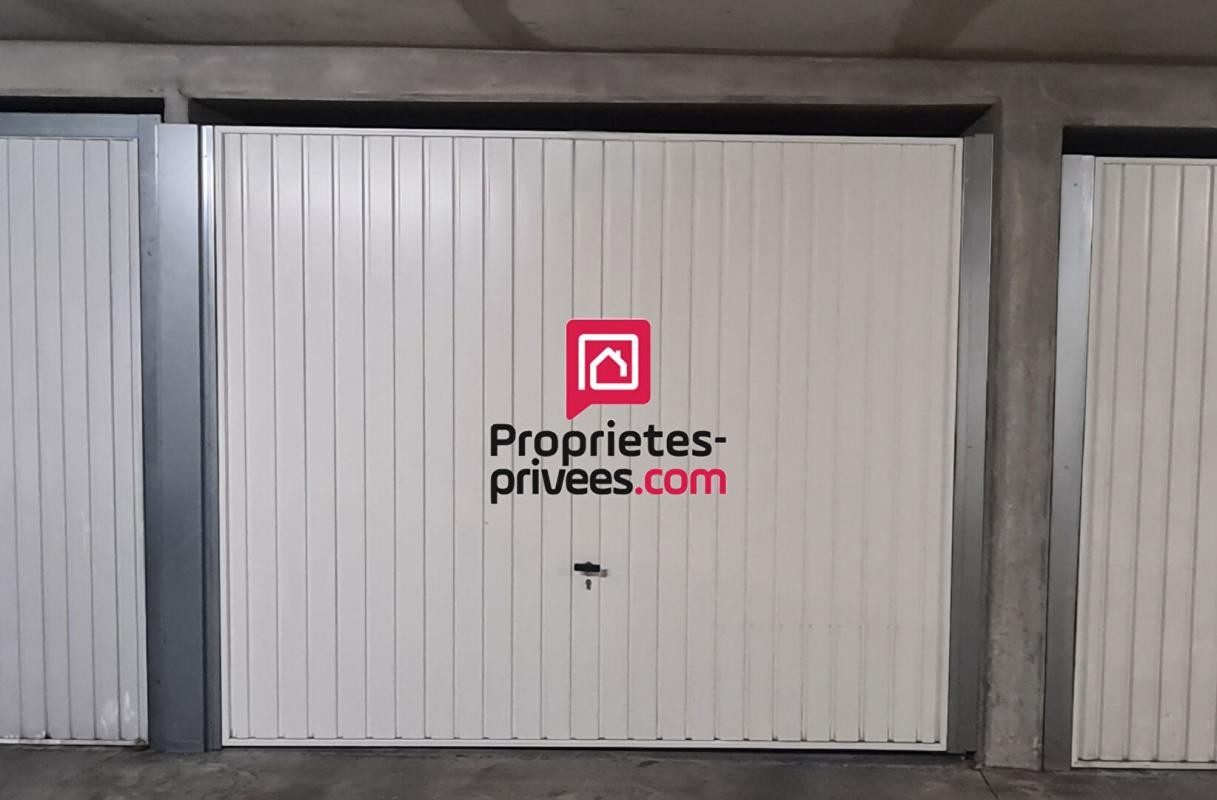 Vente Garage / Parking à Lyon 8e arrondissement 0 pièce