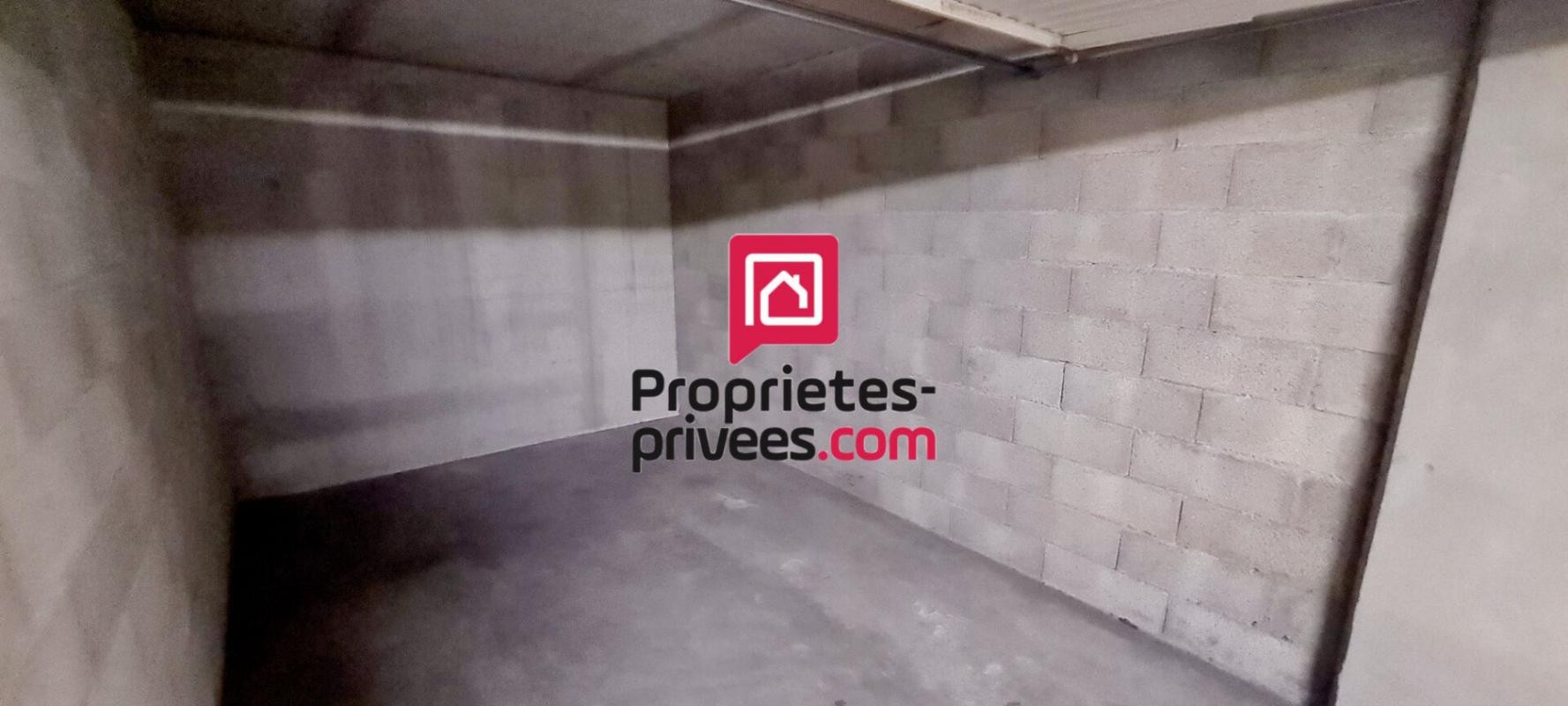 Vente Garage / Parking à Lyon 8e arrondissement 0 pièce