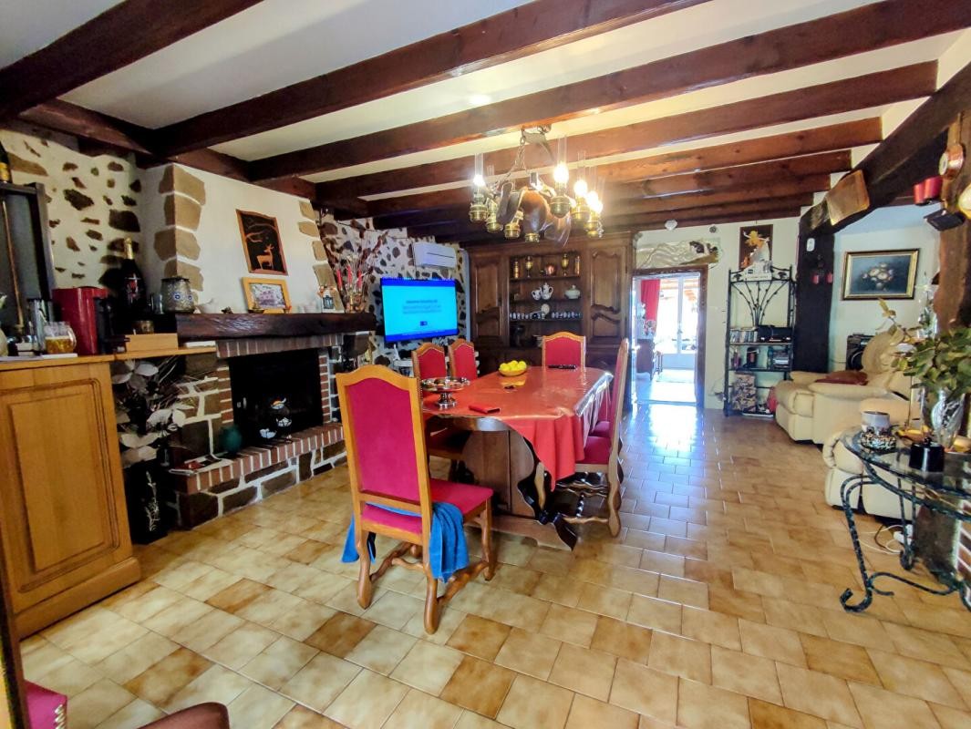 Vente Maison à Oradour-Fanais 9 pièces