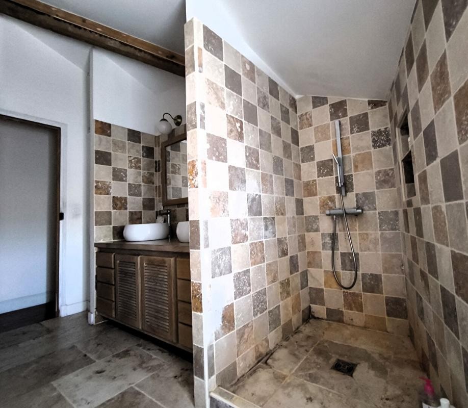 Vente Maison à Laudun-l'Ardoise 6 pièces