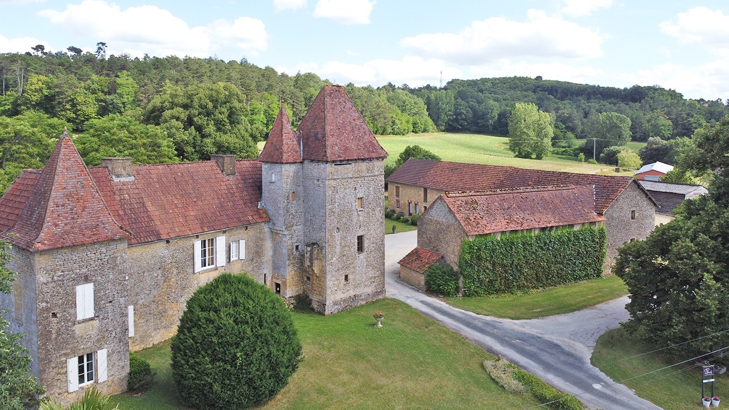 Vente Maison à Marcillac-Saint-Quentin 18 pièces