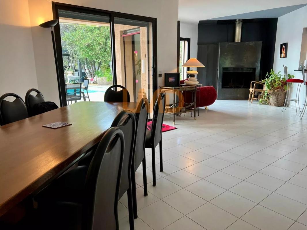 Vente Maison à Nîmes 9 pièces