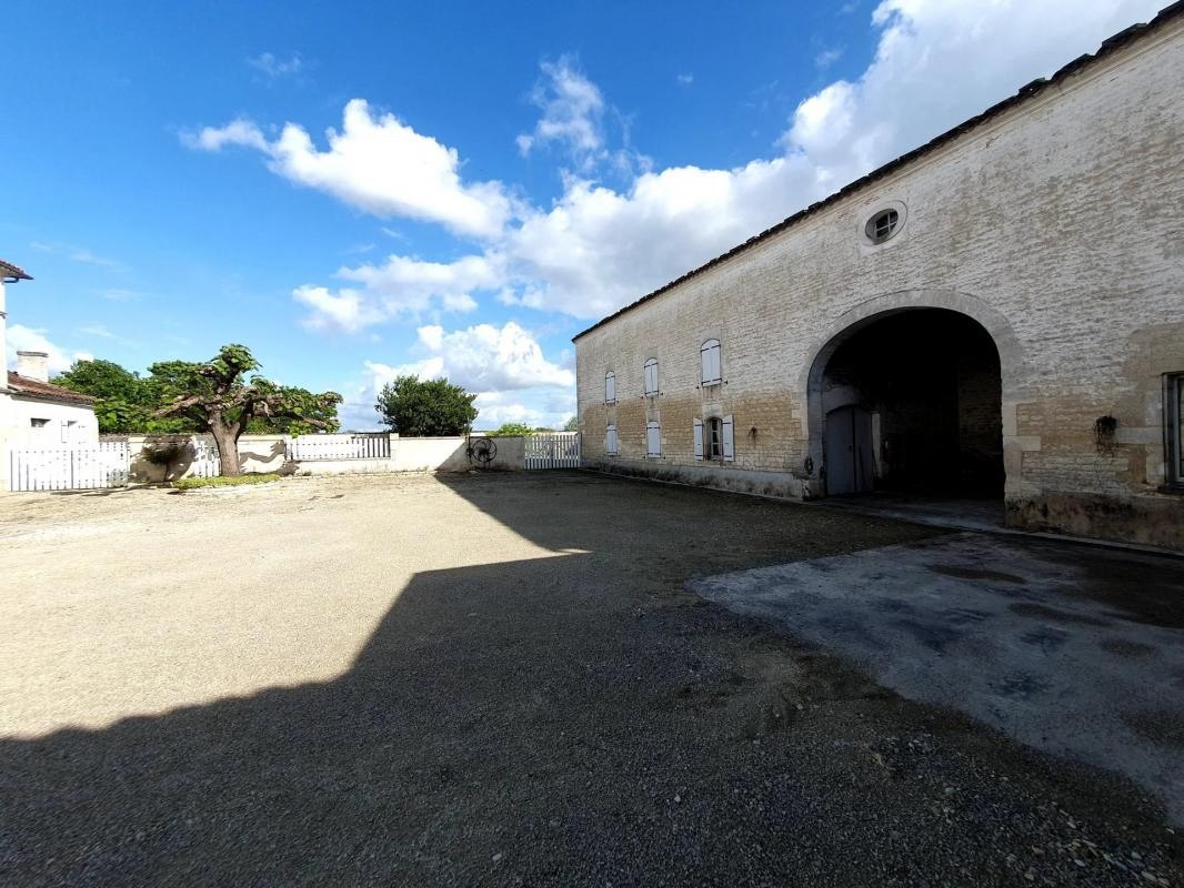 Vente Maison à Jarnac 7 pièces