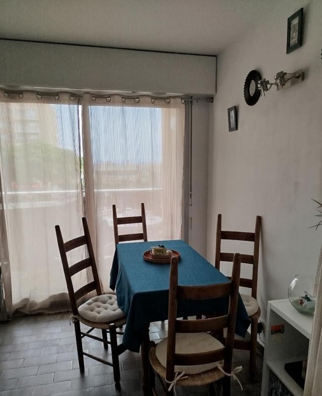 Location Appartement à Hyères 1 pièce