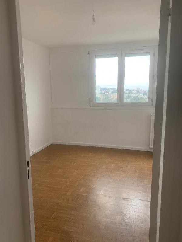 Location Appartement à Saint-Étienne 4 pièces