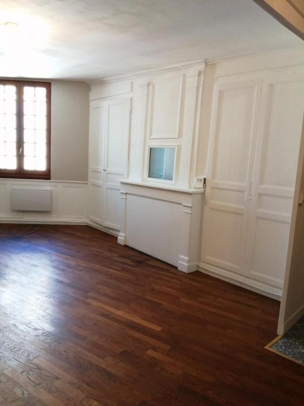 Location Appartement à Saint-Léonard-de-Noblat 2 pièces