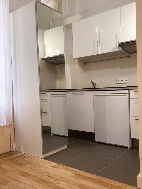 Location Appartement à Paris Batignolles-Monceaux 17e arrondissement 1 pièce