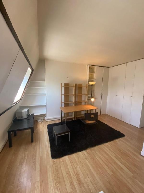 Location Appartement à Paris Batignolles-Monceaux 17e arrondissement 1 pièce