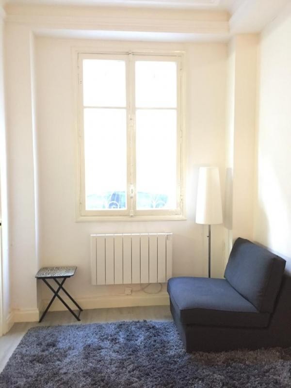 Location Appartement à Paris Élysée  8e arrondissement 1 pièce