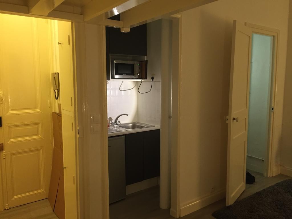 Location Appartement à Paris Élysée  8e arrondissement 1 pièce