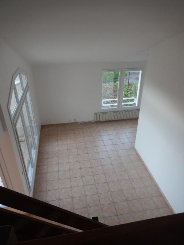 Location Appartement à Éragny 6 pièces