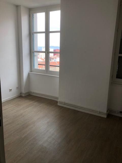 Location Appartement à Saint-Étienne 3 pièces