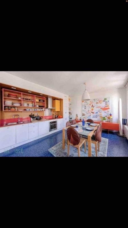 Location Appartement à Paris Butte-Montmartre 18e arrondissement 5 pièces