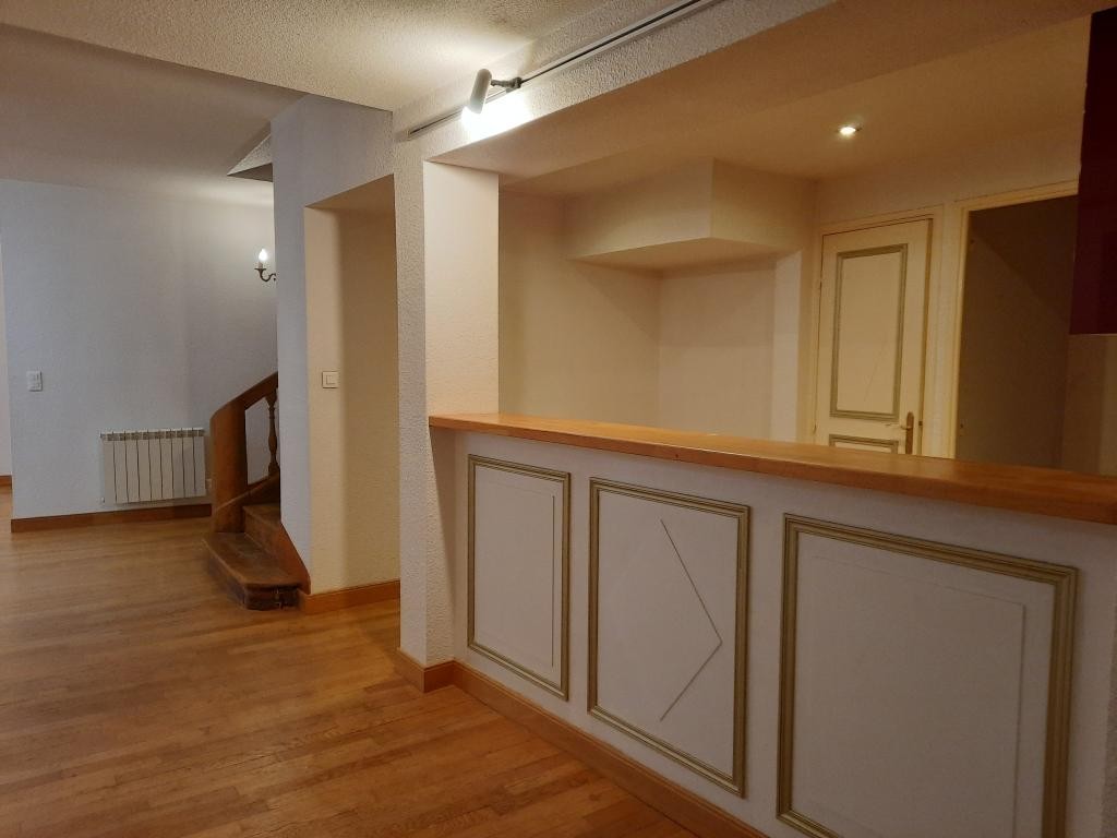 Location Appartement à Moulins 7 pièces