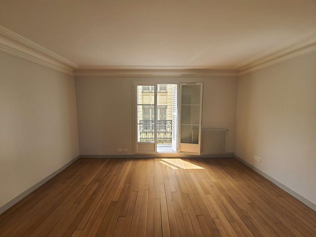 Location Appartement à Paris Butte-Montmartre 18e arrondissement 3 pièces