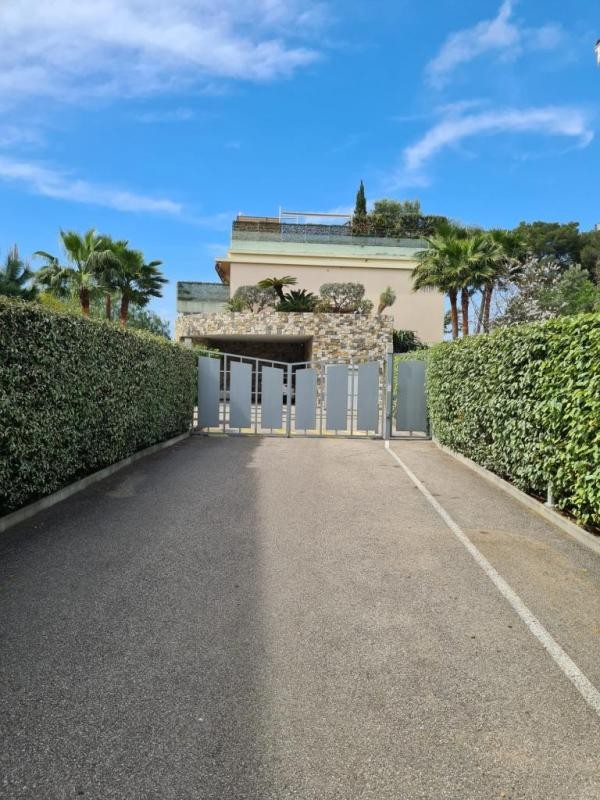 Location Appartement à Antibes 1 pièce