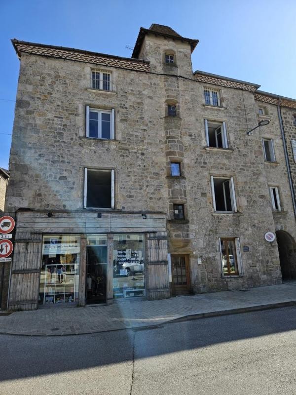 Location Appartement à Saint-Bonnet-le-Château 2 pièces