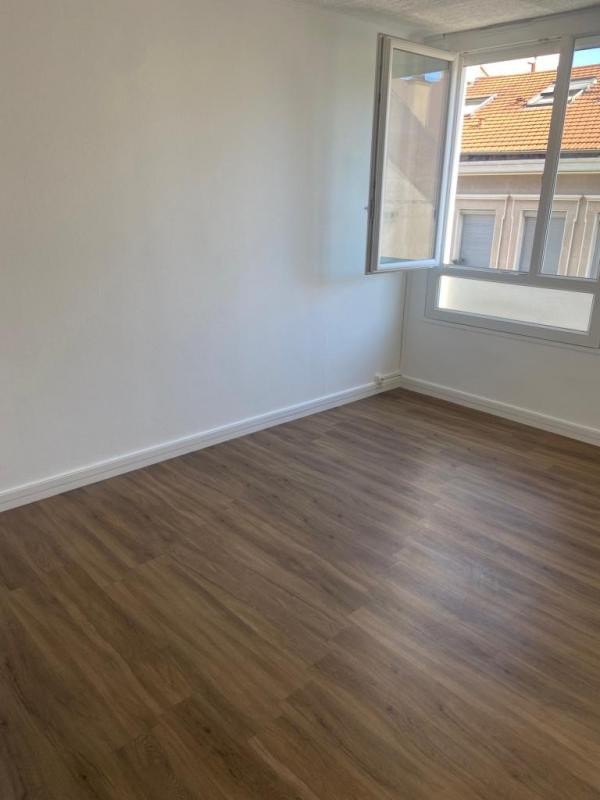 Location Appartement à Saint-Étienne 3 pièces