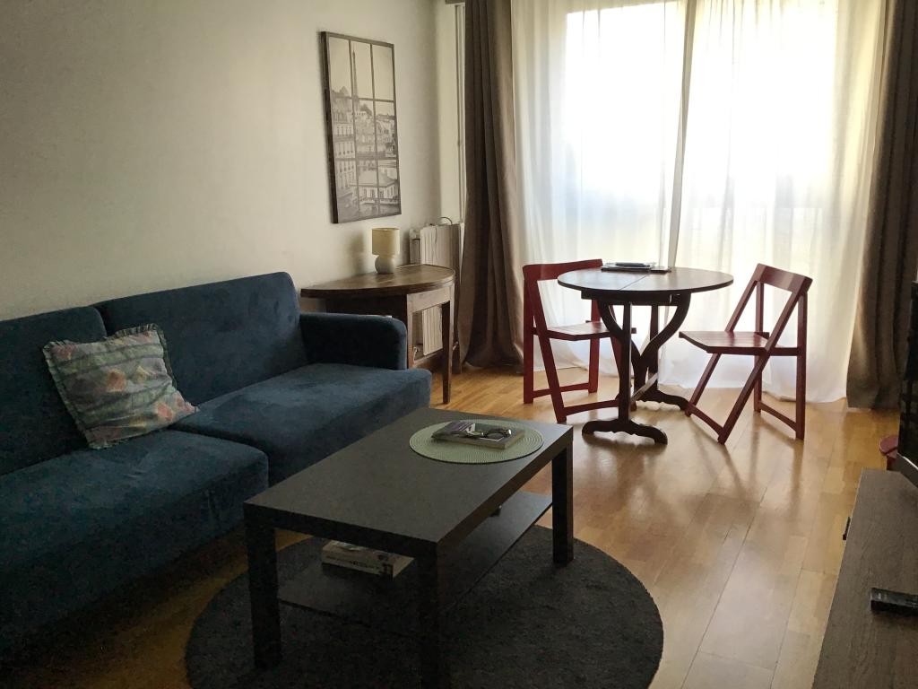 Location Appartement à Paris Ménilmontant 20e arrondissement 2 pièces