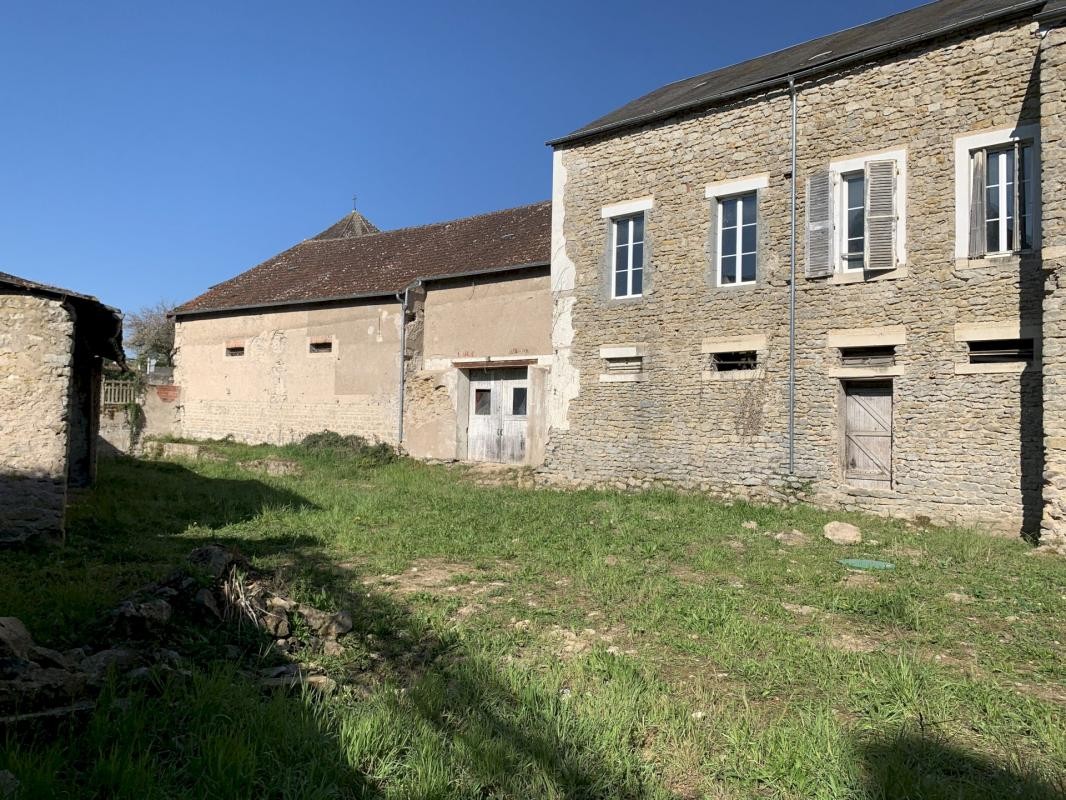 Vente Appartement à Corbigny 11 pièces