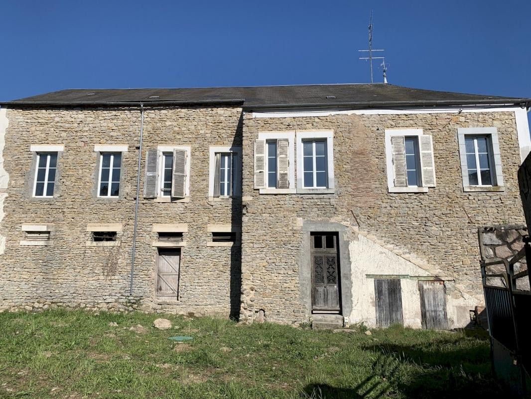 Vente Appartement à Corbigny 11 pièces