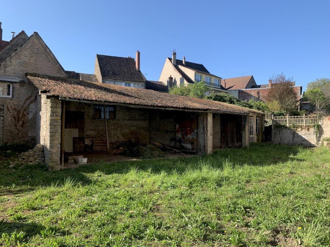 Vente Appartement à Corbigny 11 pièces