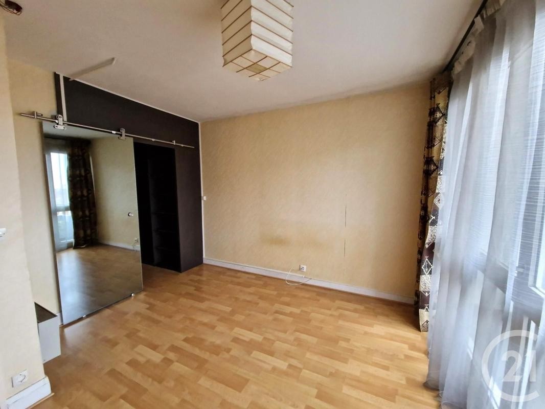 Vente Appartement à Creil 5 pièces