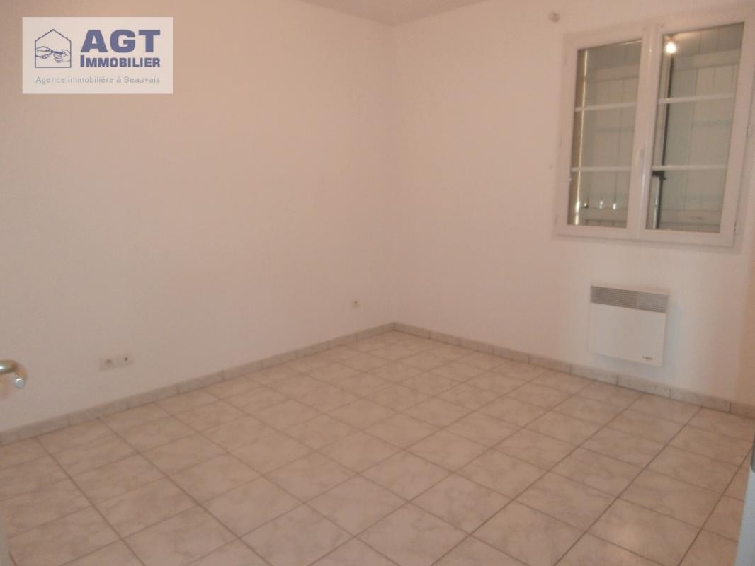 Location Appartement à Crèvecœur-le-Grand 3 pièces