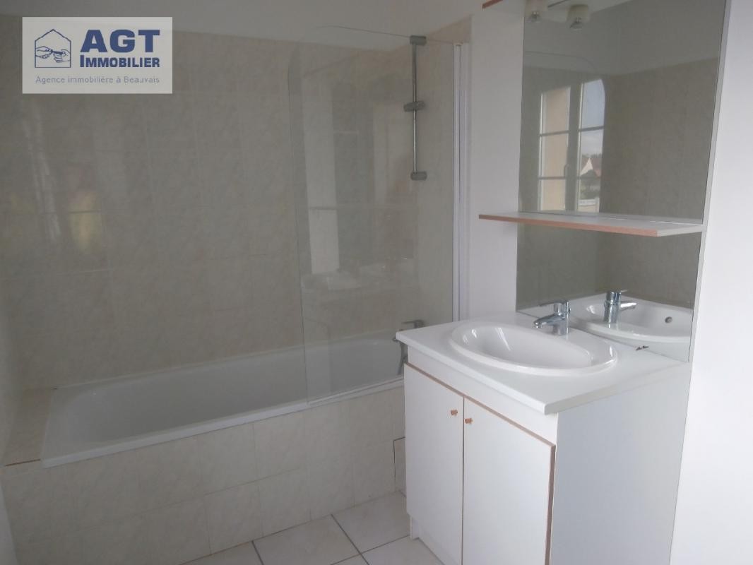 Location Appartement à Crèvecœur-le-Grand 3 pièces