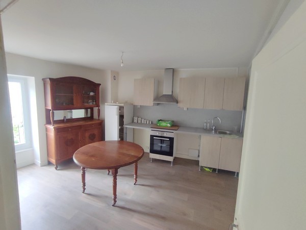 Location Appartement à Ayat-sur-Sioule 3 pièces