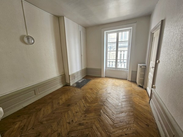 Location Appartement à Clermont-Ferrand 5 pièces