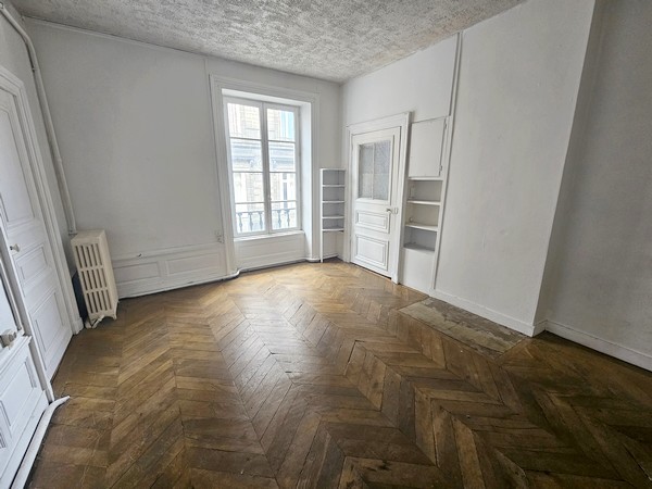 Location Appartement à Clermont-Ferrand 5 pièces