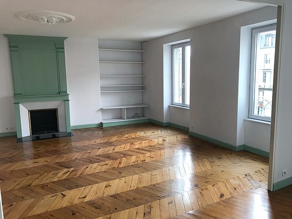 Location Appartement à Clermont-Ferrand 5 pièces