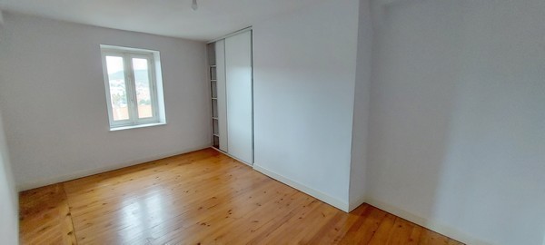 Location Appartement à Clermont-Ferrand 5 pièces