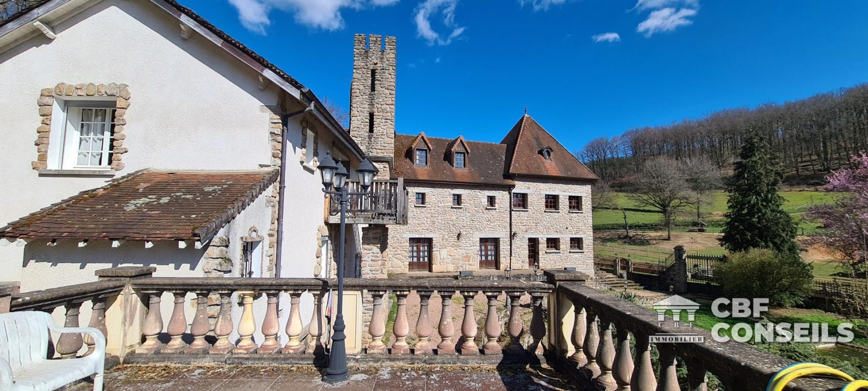 Vente Maison à Saint-Sernin-du-Bois 17 pièces