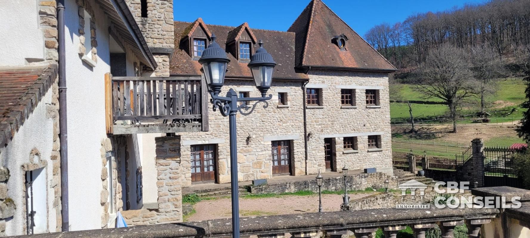 Vente Maison à Saint-Sernin-du-Bois 17 pièces