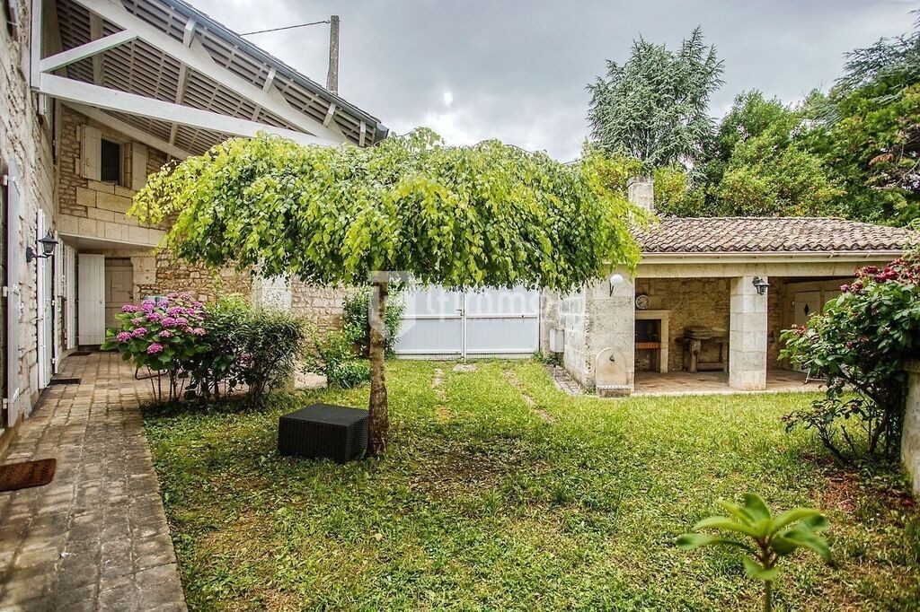 Vente Maison à Angoulême 12 pièces