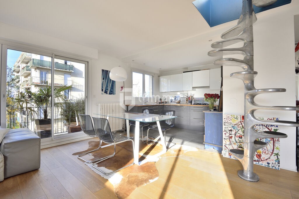 Vente Appartement à Suresnes 5 pièces