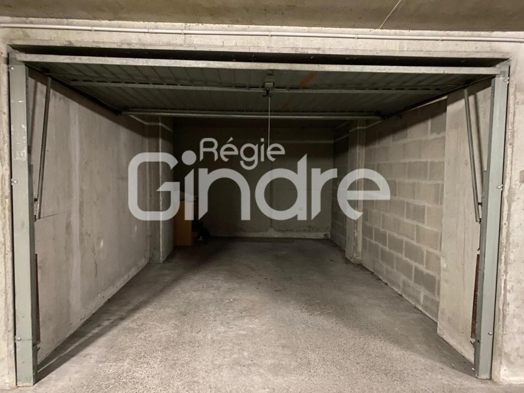 Location Garage / Parking à Lyon 3e arrondissement 1 pièce