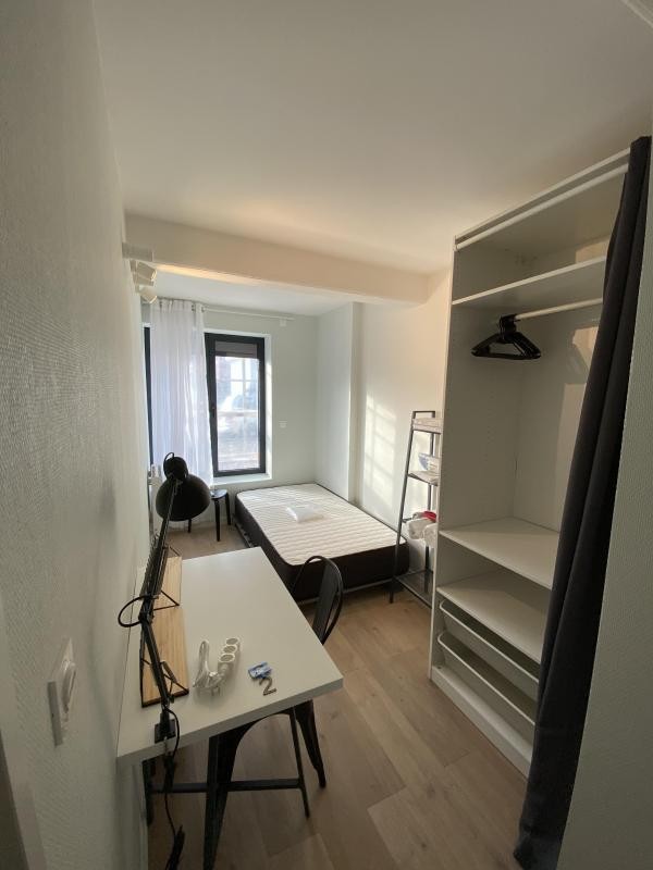 Location Appartement à Vénissieux 9 pièces