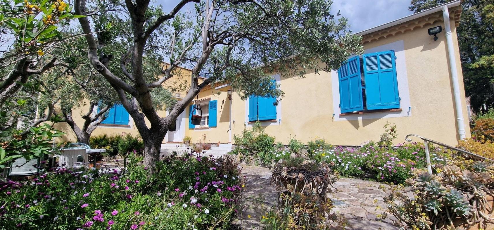 Vente Maison à Roquebrune-sur-Argens 6 pièces