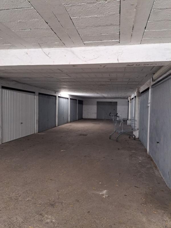 Location Garage / Parking à Villeurbanne 0 pièce