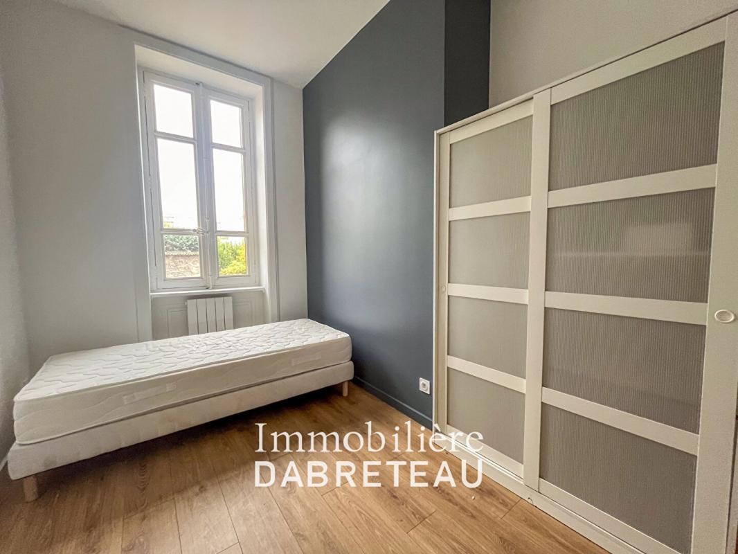 Location Appartement à Lyon 8e arrondissement 4 pièces