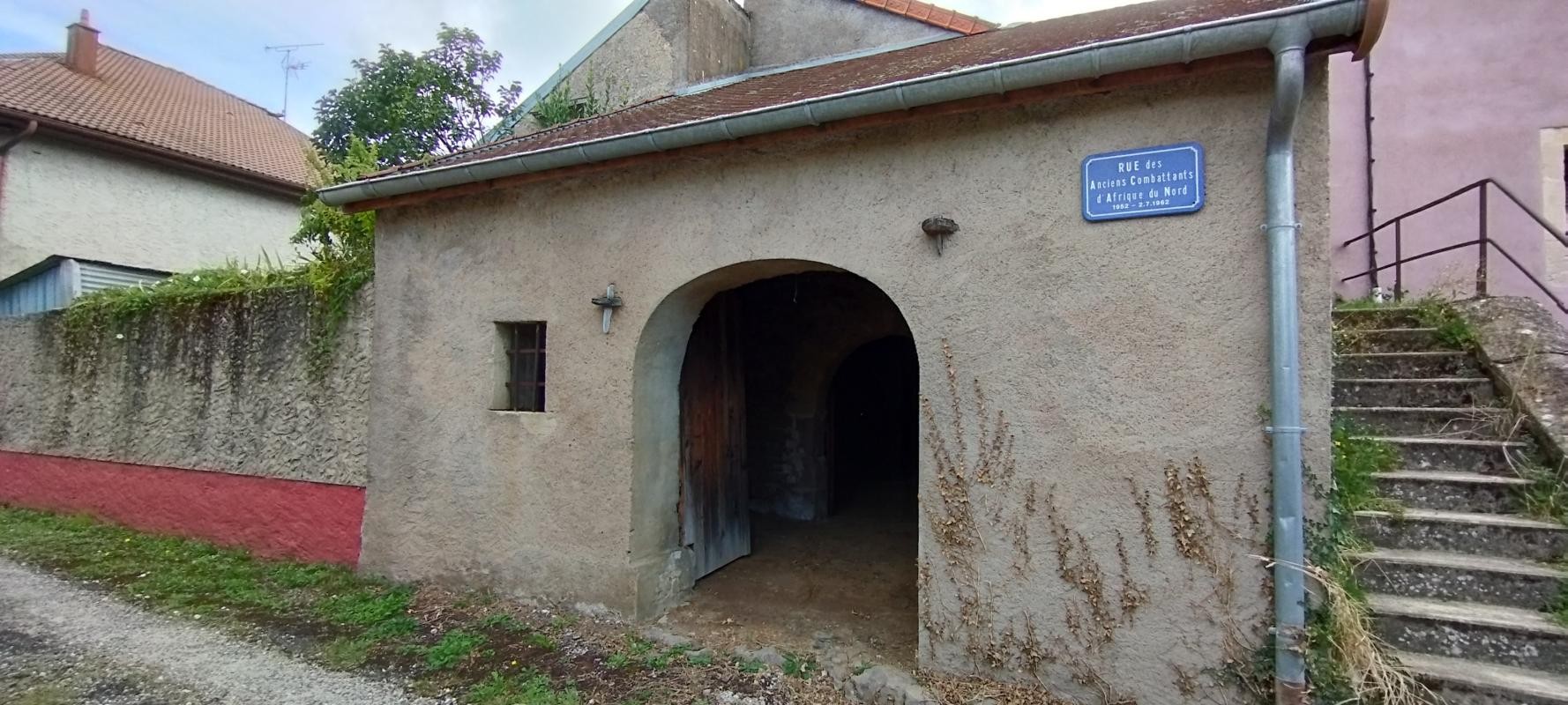 Vente Garage / Parking à Breurey-lès-Faverney 4 pièces